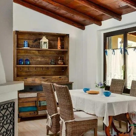 Casa Linda 100m From The Villa