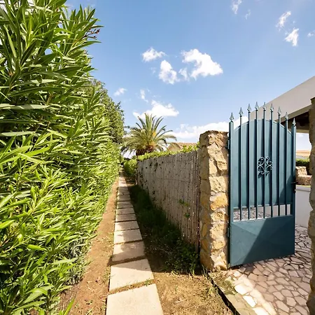 Villa Casa Linda 100m From The *