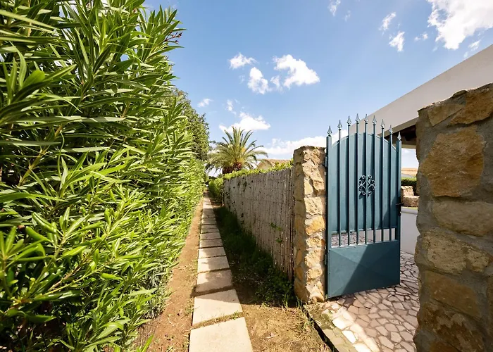 Villa Casa Linda 100m From The *